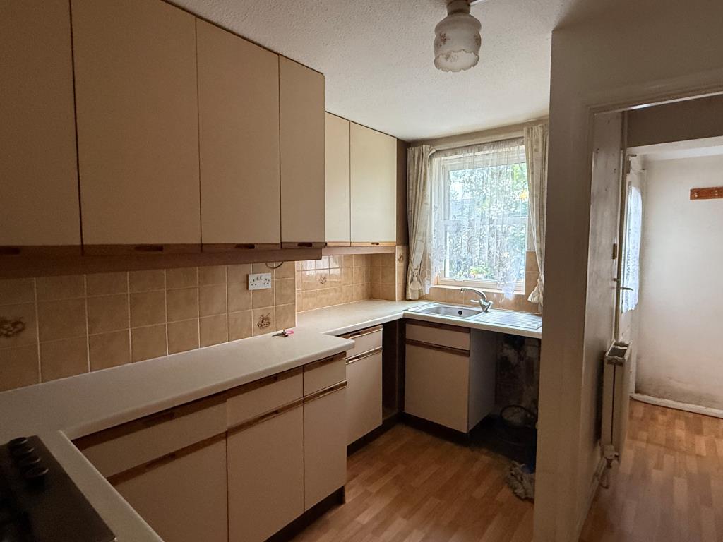 Lot: 145 - HOUSE IN NEED OF IMPROVEMENT - Kitchen of House in need of Improvement